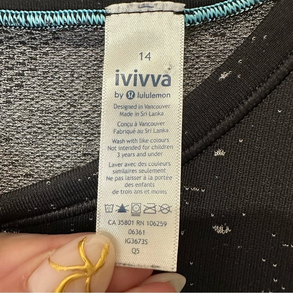 Ivivva by Lululemon Girls Black Speckled Short Sleeve Tee